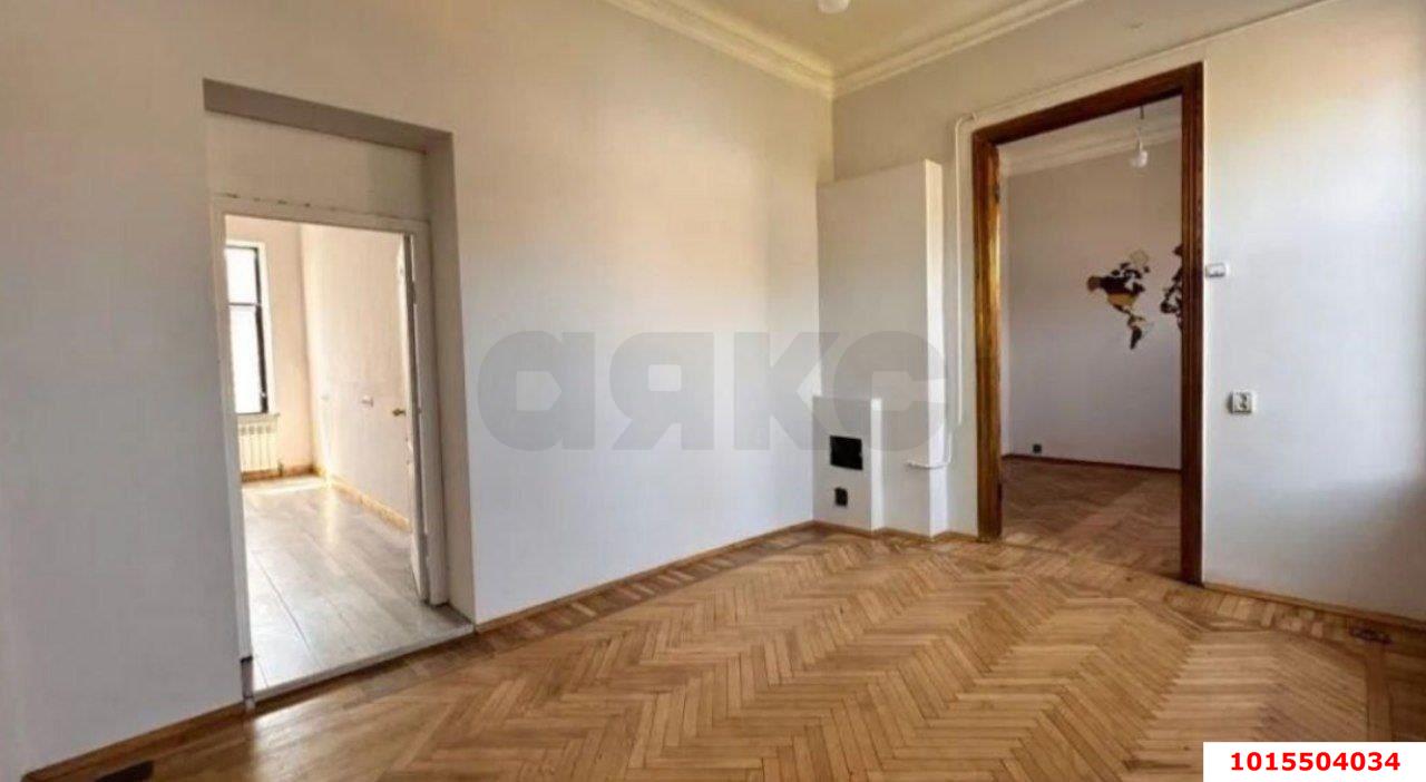 Фото №5: Торговое помещение 61 м² - Краснодар, Западный внутригородской округ, ул. Володи Головатого, 289