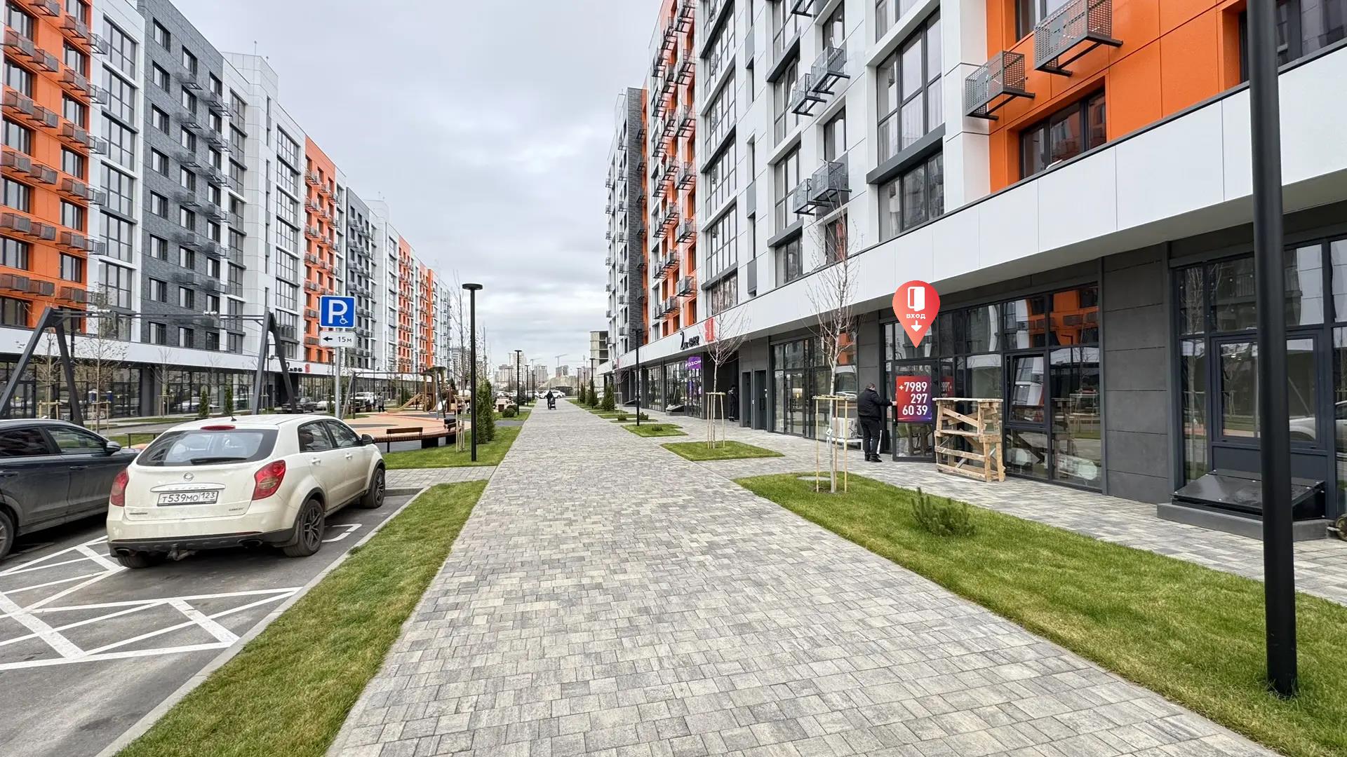 Фото №3: Коммерция 47 м² - Краснодар, Прикубанский внутригородской округ, мкр. жилой комплекс Друзья, ул. имени Генерала Брусилова, 28к3