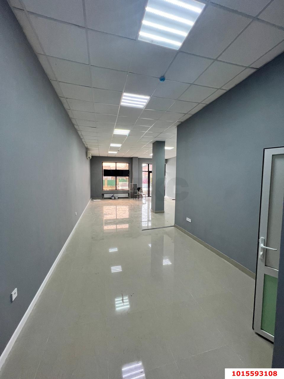 Фото №6: Торговое помещение 170 м² - Брюховецкая, ул. Советская, 50