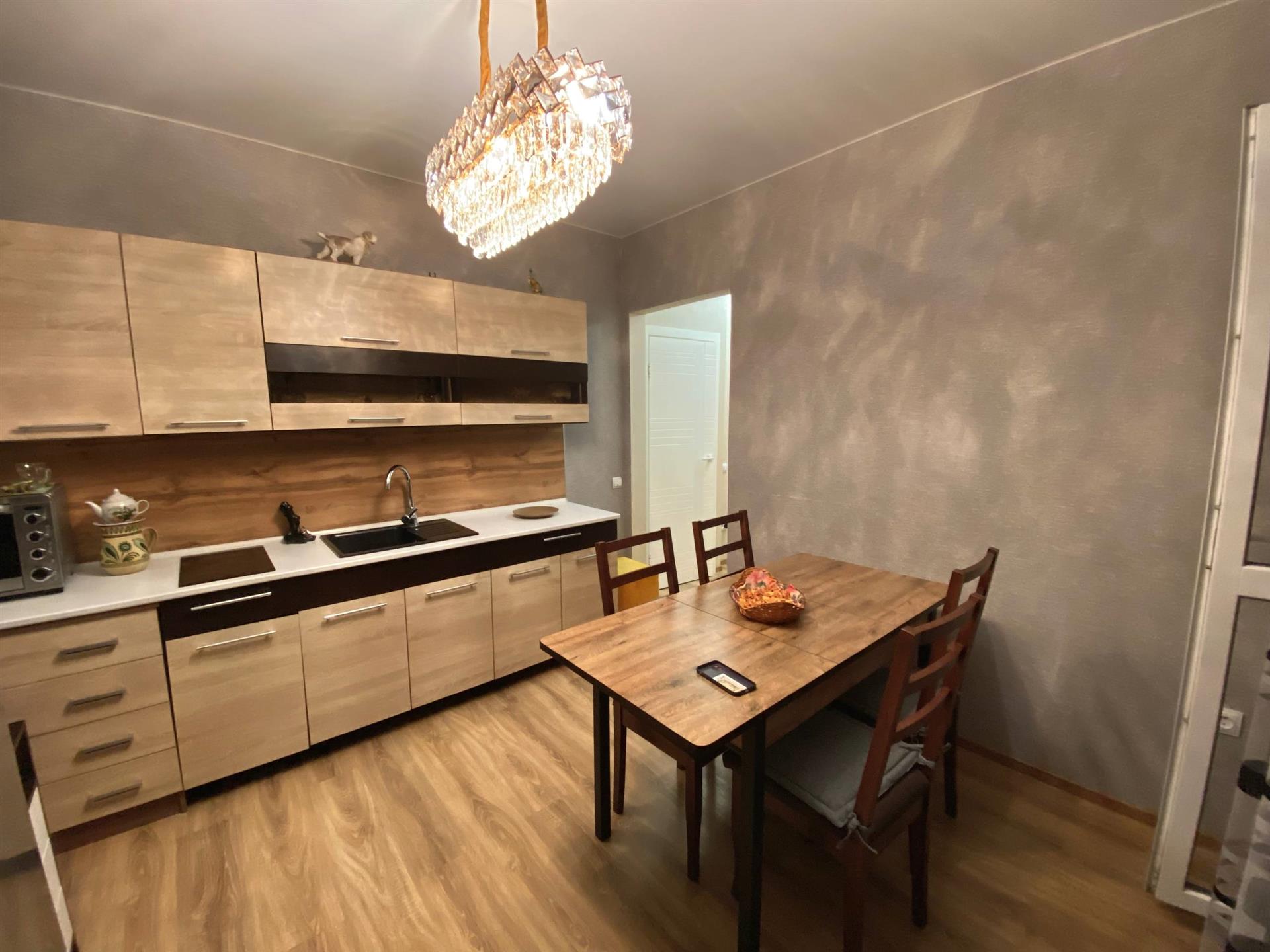 Фото №1: 1-комнатная квартира 35 м² - Краснодар, Прикубанский внутригородской округ, Завод Радиоизмерительных Приборов, имени Петра Метальникова, Музыкальный, мкр. жилой комплекс Лучезарный, ул. Московская, 158/2