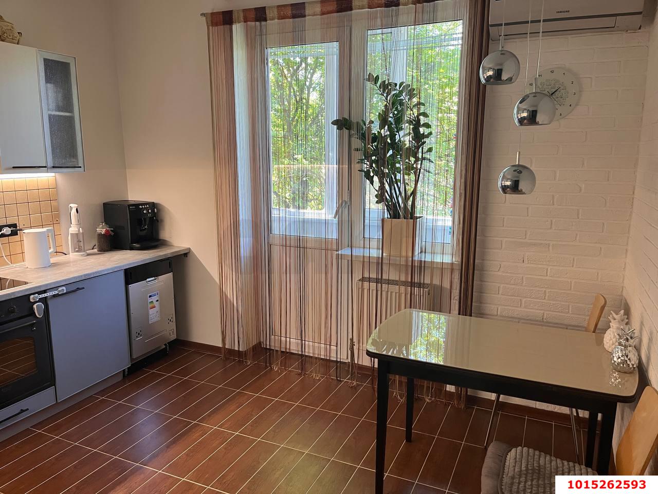 Фото №6: 2-комнатная квартира 61 м² - Краснодар, Сады Калинина, ул. Троицкая, 263