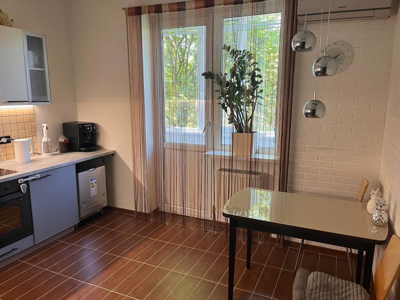 Фото №6: 2-комнатная квартира 61 м² - Краснодар, Прикубанский внутригородской округ, мкр. Сады Калинина, ул. Троицкая, 263