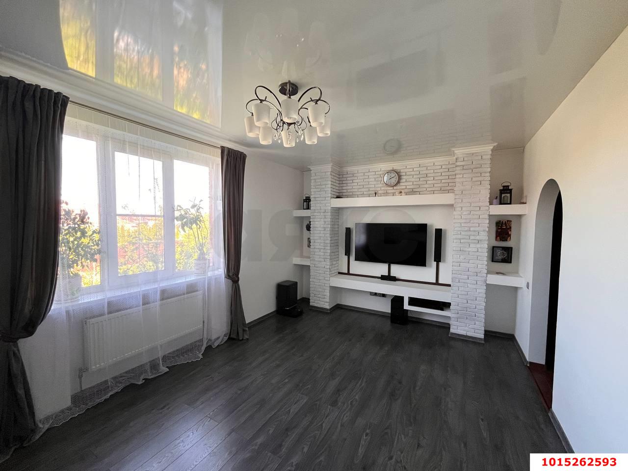 Фото №1: 2-комнатная квартира 61 м² - Краснодар, Сады Калинина, ул. Троицкая, 263