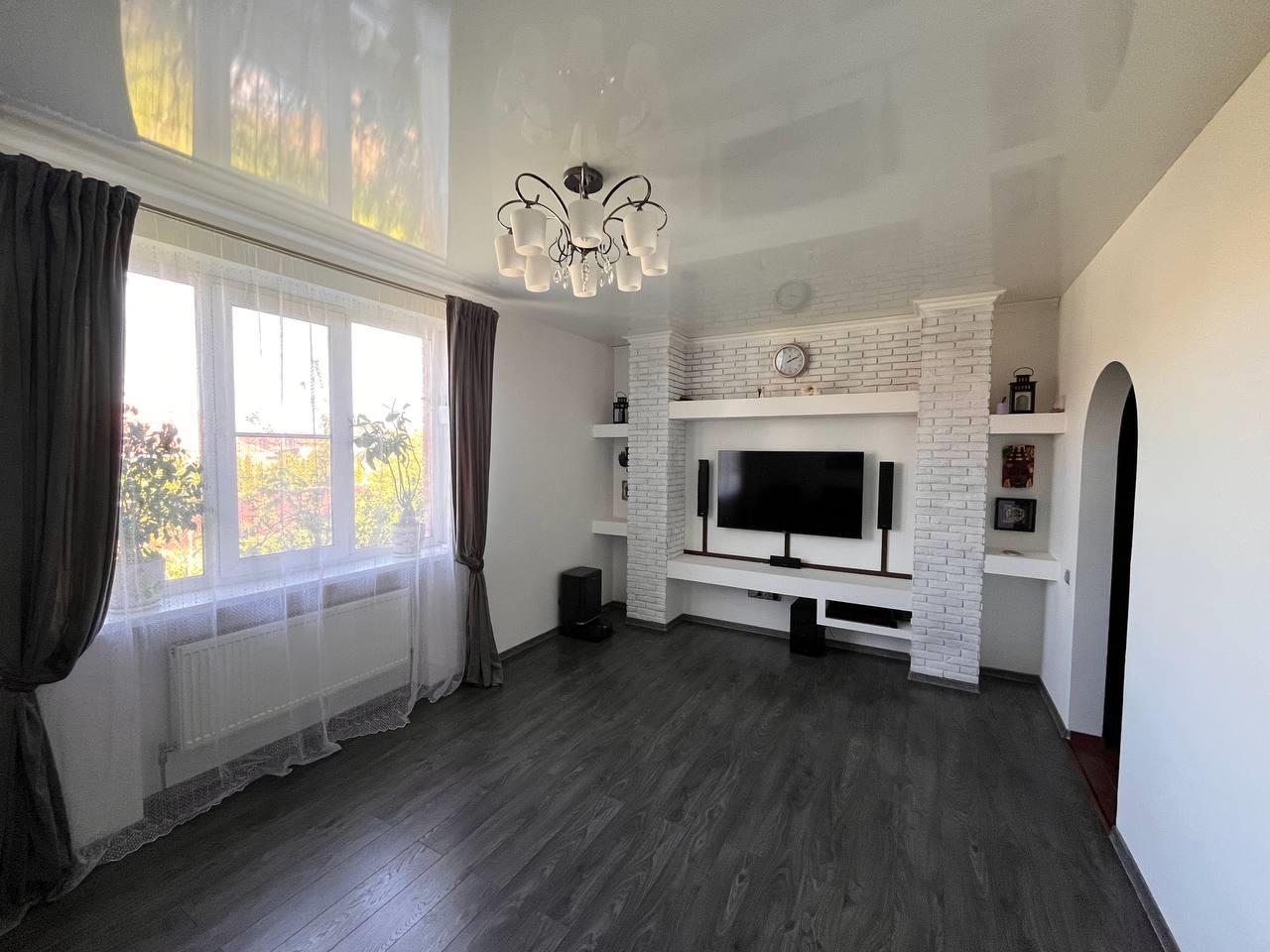 Фото №1: 2-комнатная квартира 61 м² - Краснодар, Прикубанский внутригородской округ, мкр. Сады Калинина, ул. Троицкая, 263