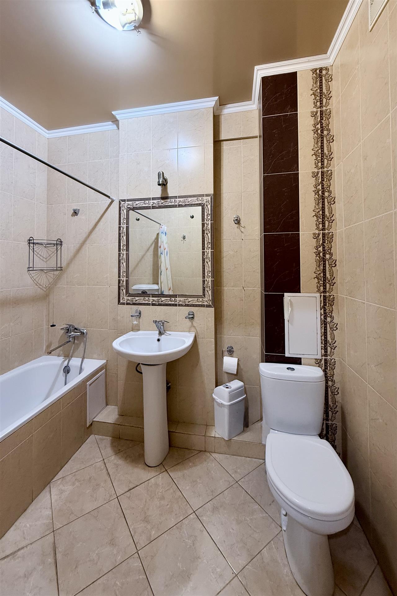 Фото №6: 1-комнатная квартира 60 м² - Краснодар, Западный внутригородской округ, мкр. Фестивальный, ул. Монтажников, 12/1