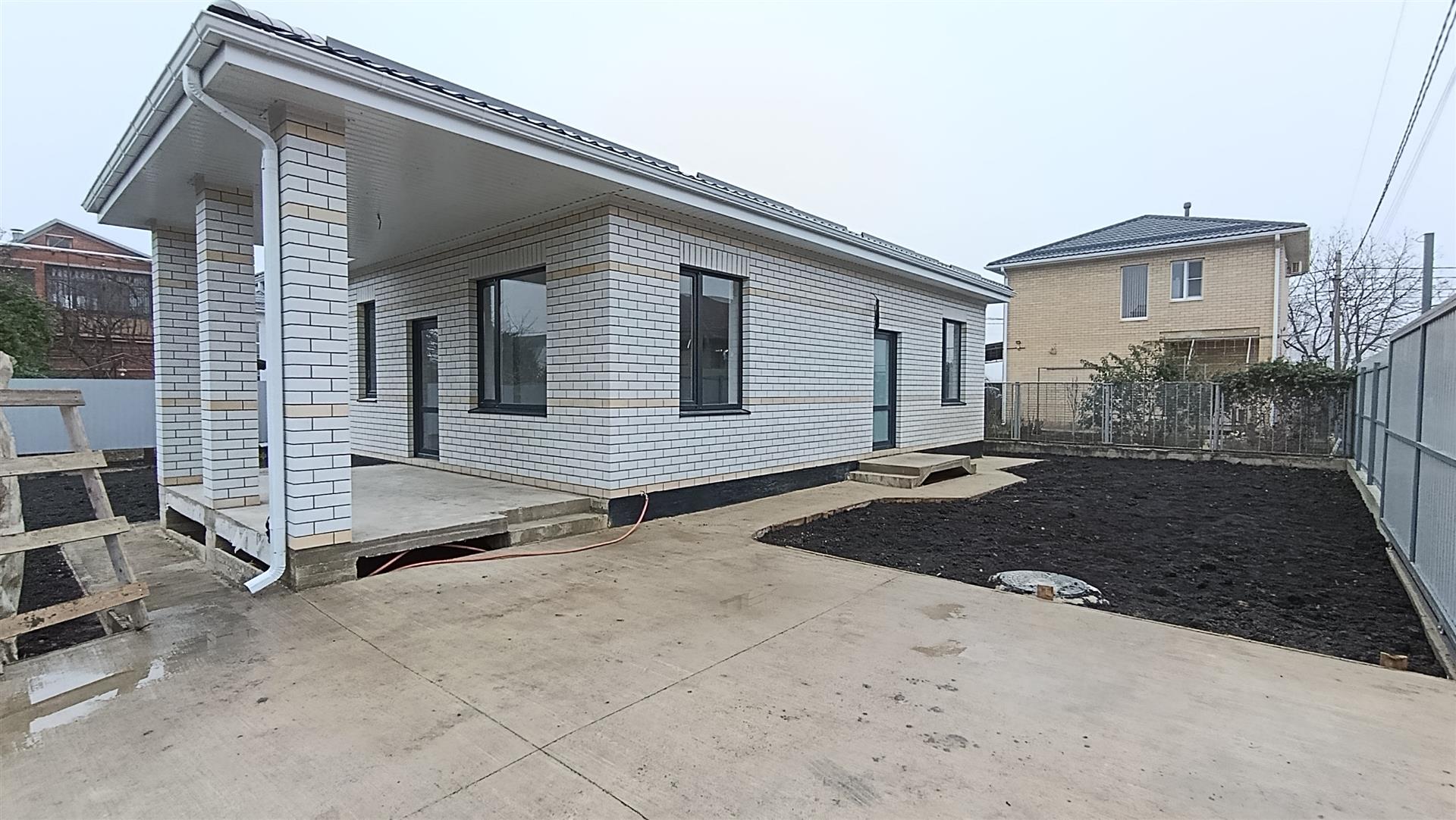 Фото №1: Дом 100 м² + 4 сот. - Кубаночка, мкр. Прикубанский внутригородской округ, ул. Фруктовая, 37