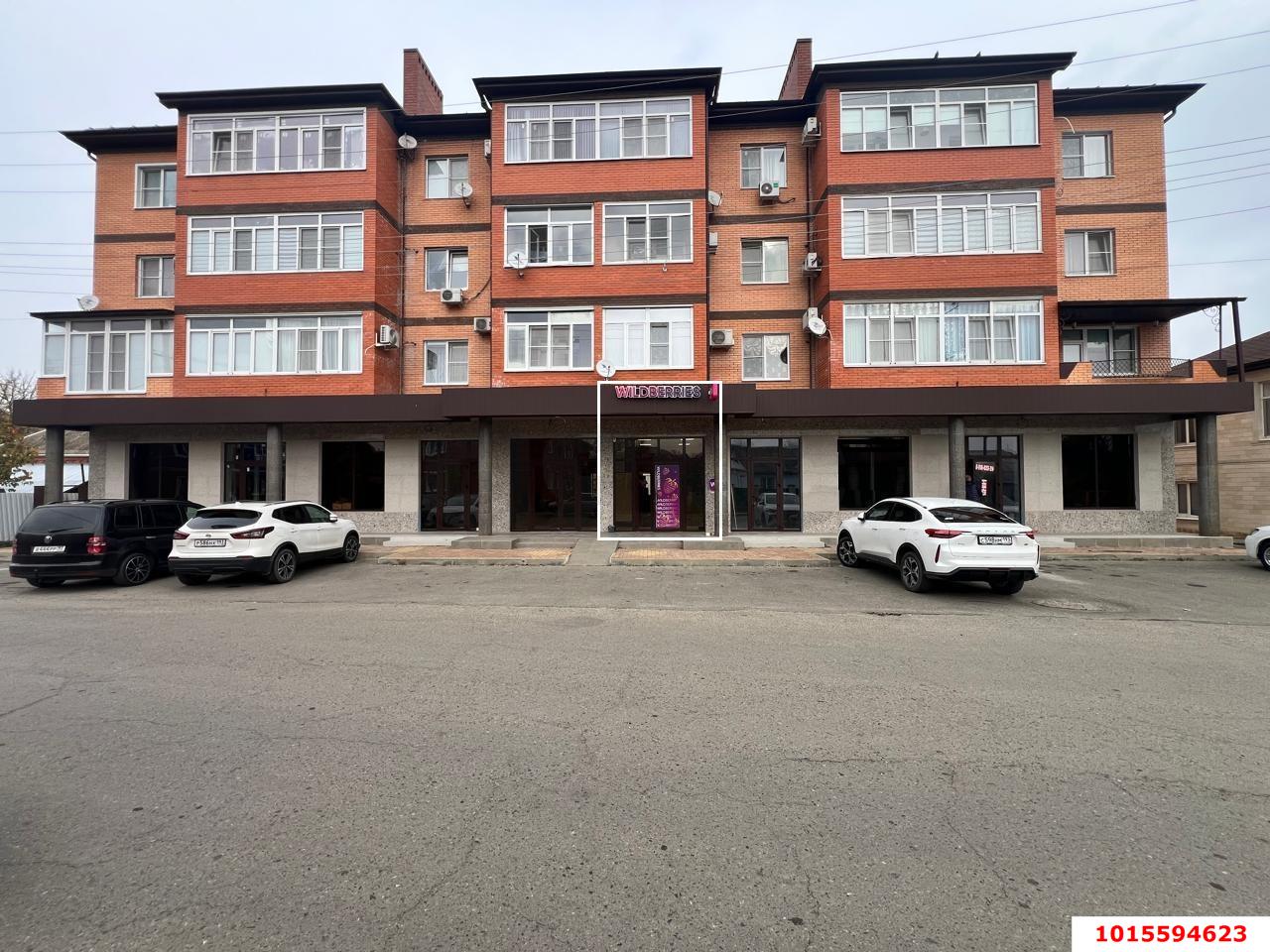 Фото №1: Торговое помещение 54 м² - Брюховецкая, ул. Советская, 50