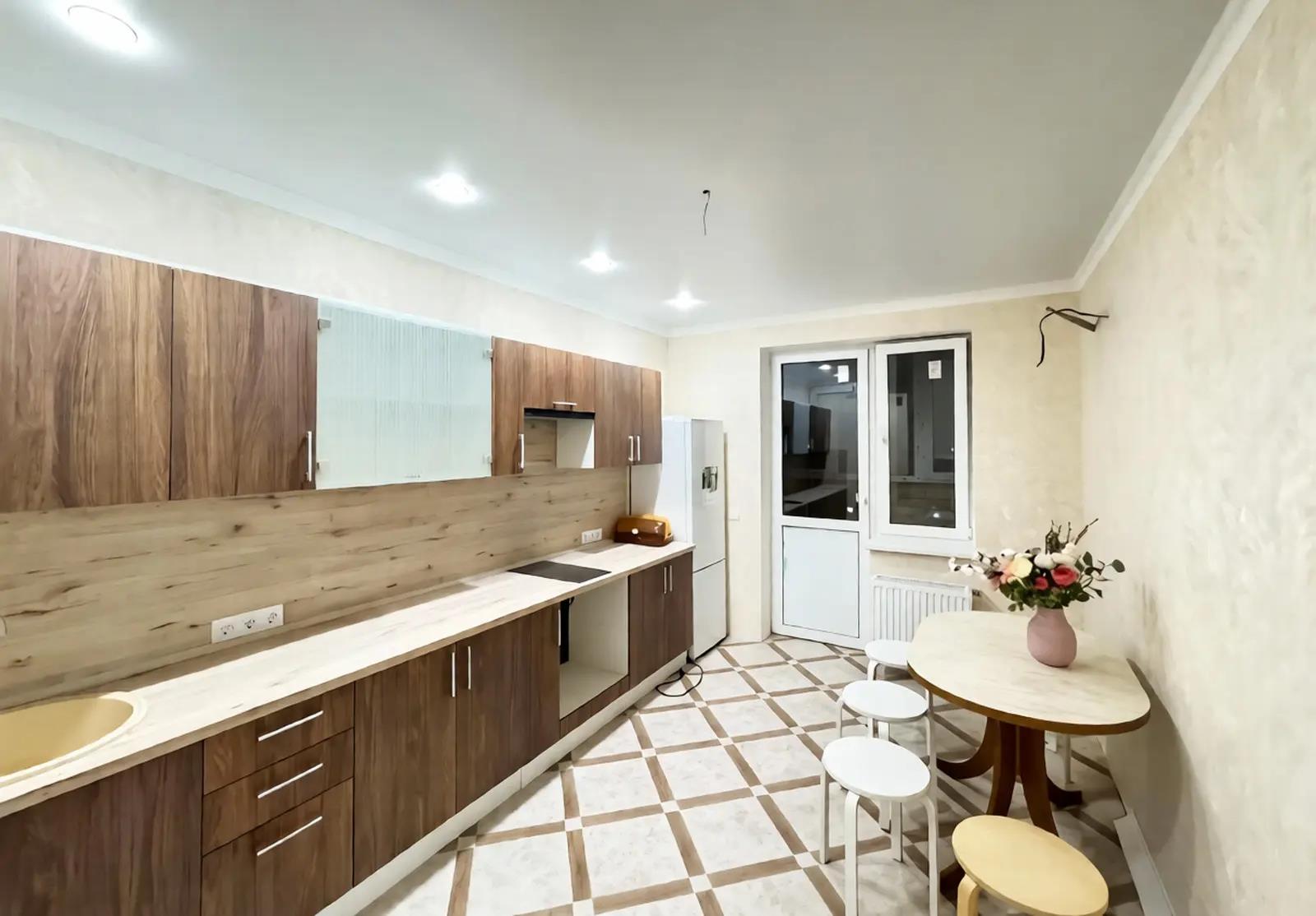 Фото №1: 2-комнатная квартира 55 м² - Краснодар, Прикубанский внутригородской округ, мкр. Славянский, ул. Красных Партизан, 1/4к20