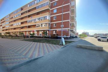 Фото №1: Коммерция 74 м² - Новая Адыгея, мкр. жилой комплекс Золотая линия 2, ул. Бжегокайская, 25к1