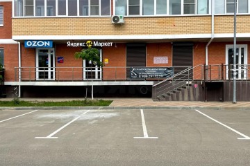 Фото №4: Торговое помещение 74 м² - Новая Адыгея, ул. Бжегокайская, 25к1