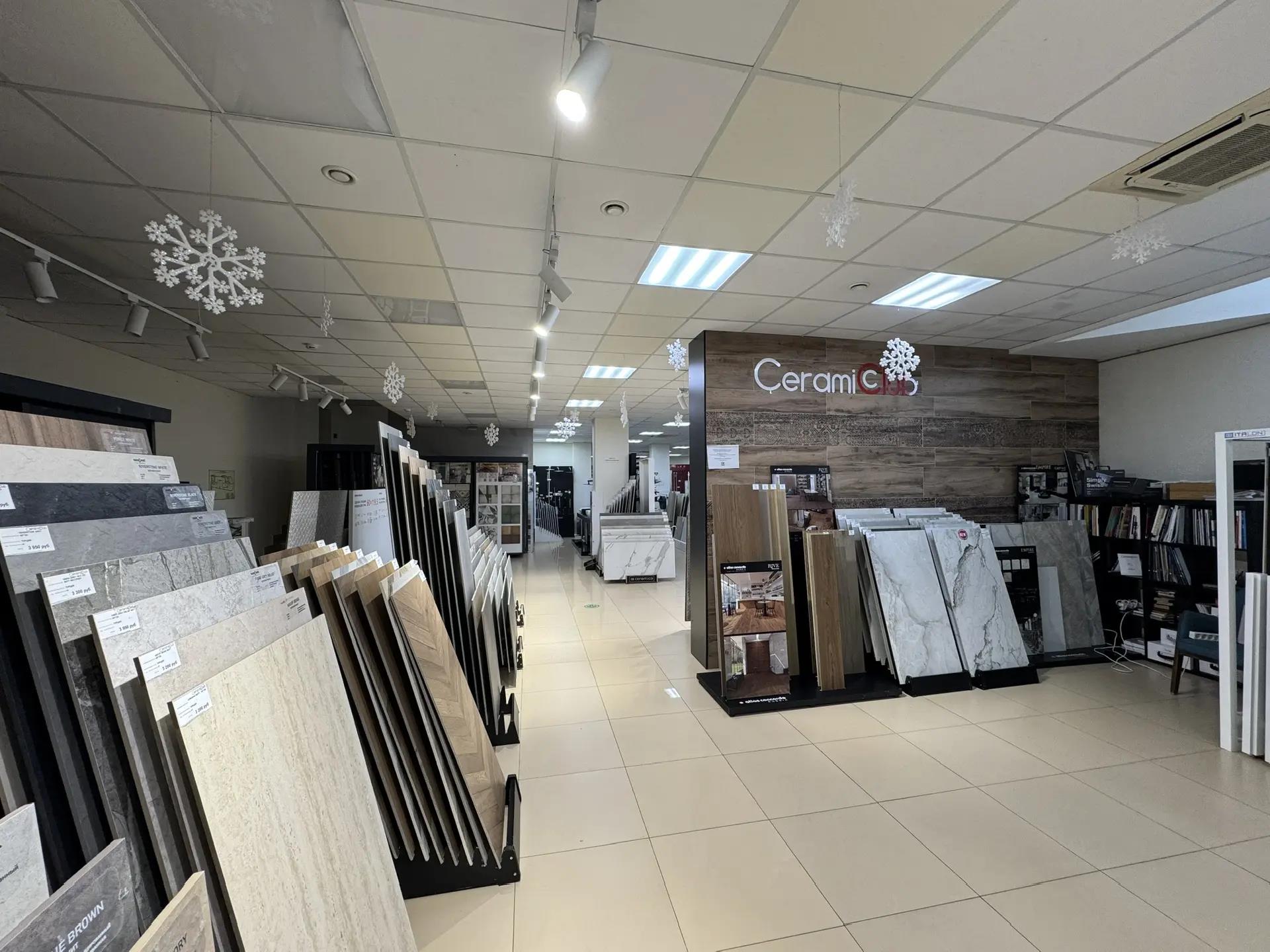 Фото №7: Коммерция 307 м² - Краснодар, ул. Кубанская набережная, 45