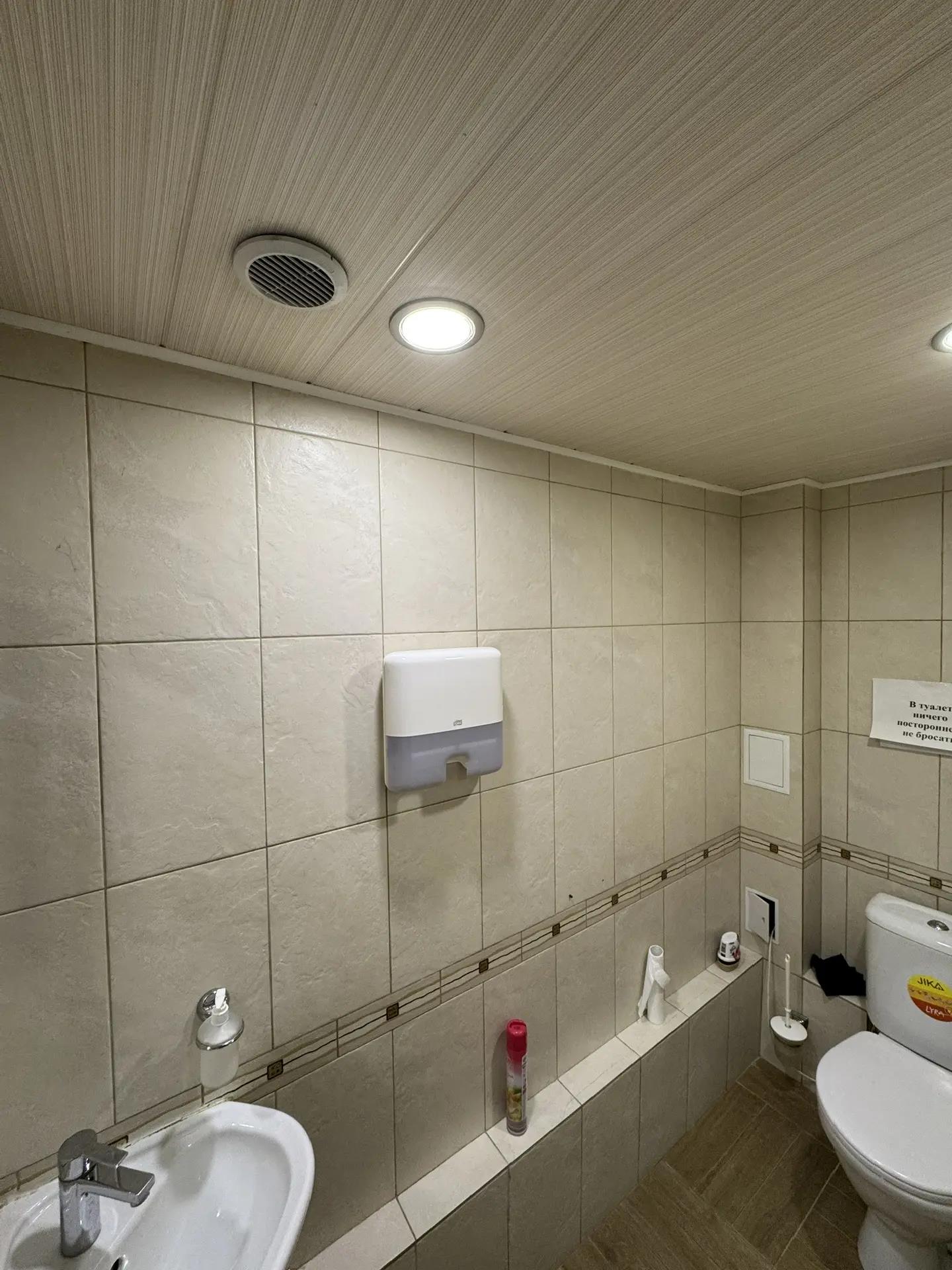 Фото №15: Коммерция 307 м² - Краснодар, ул. Кубанская набережная, 45