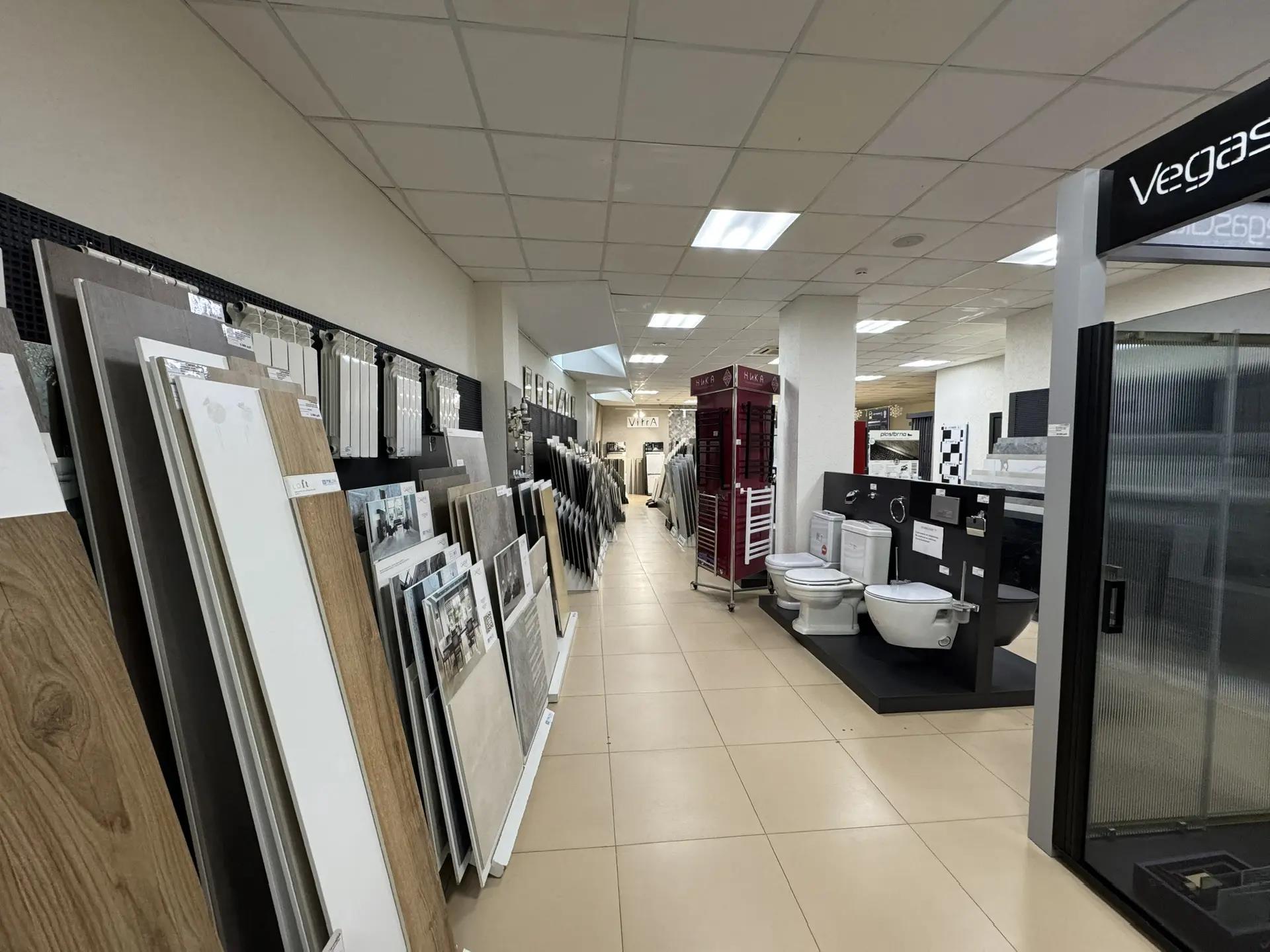 Фото №12: Коммерция 307 м² - Краснодар, ул. Кубанская набережная, 45