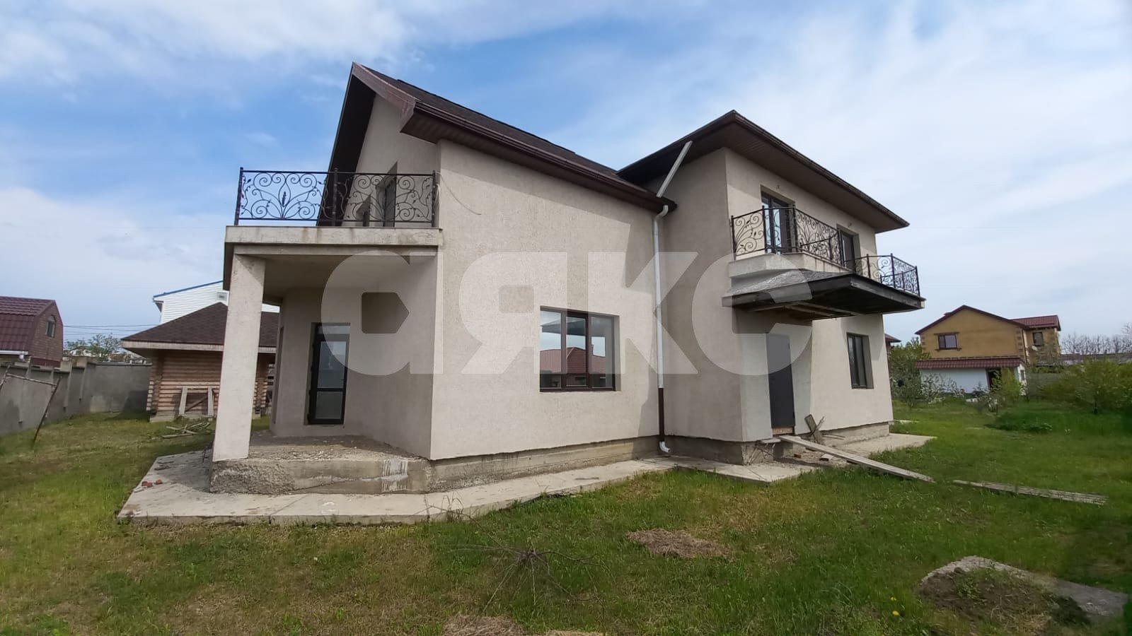 Фото №2: Дом 305 м² + 10 сот. - Пятихатки, ул. Дружбы, 14