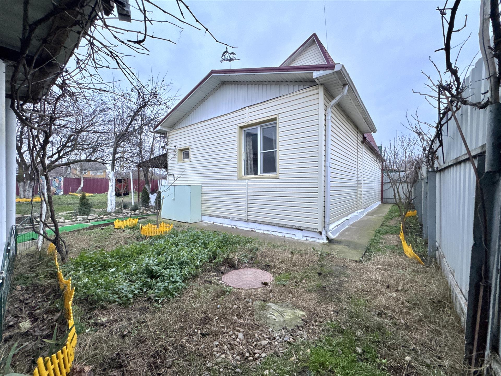 Фото №1: Дом 100 м² + 6.4 сот. - Калинина, мкр. Прикубанский внутригородской округ, пр-д 6-й Сиреневый