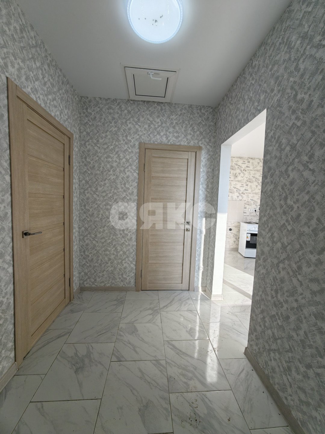 Фото №2: 1-комнатная квартира 37 м² - Кореновск, ул. Николая Кузнецова, 1