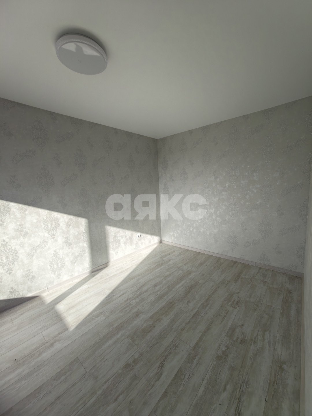 Фото №3: 1-комнатная квартира 37 м² - Кореновск, ул. Николая Кузнецова, 1
