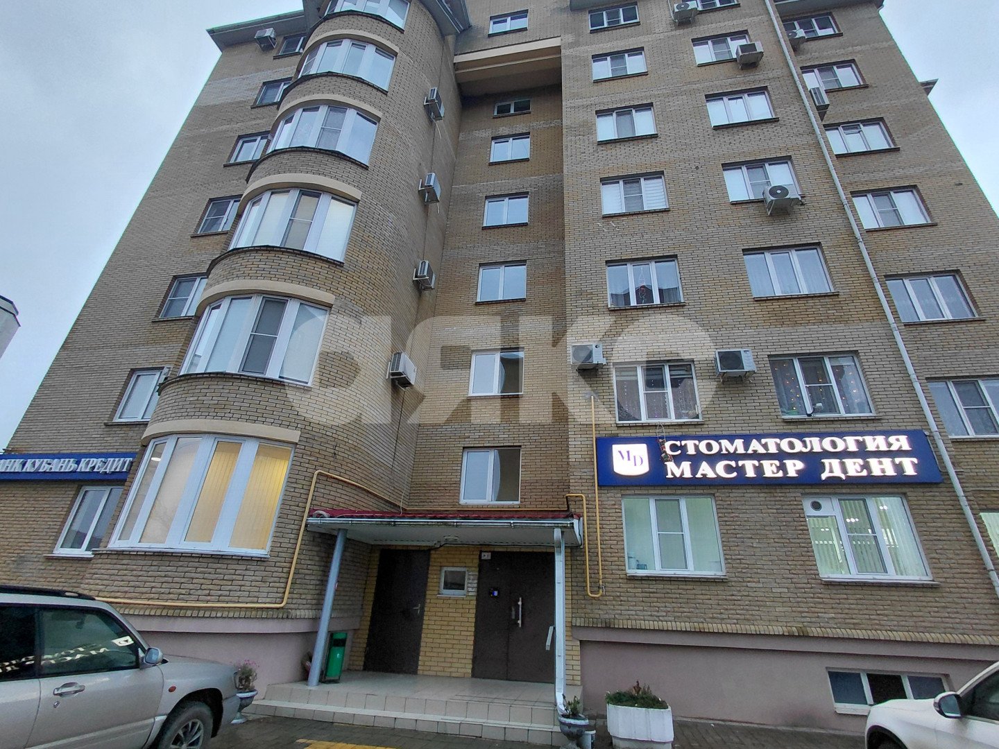 Фото №1: 2-комнатная квартира 76 м² - Горячий Ключ, Администрация, ул. Тараника, 12А