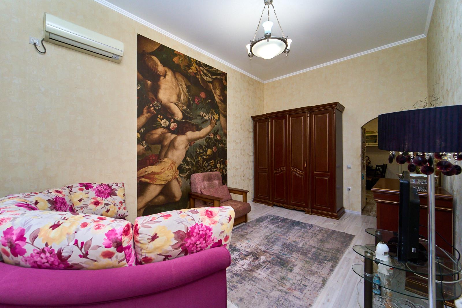 Фото №2: 1-комнатная квартира 40 м² - Краснодар, Прикубанский внутригородской округ, Отделение № 1 совхоза Солнечный, мкр. Фестивальный, ул. Атарбекова, 5