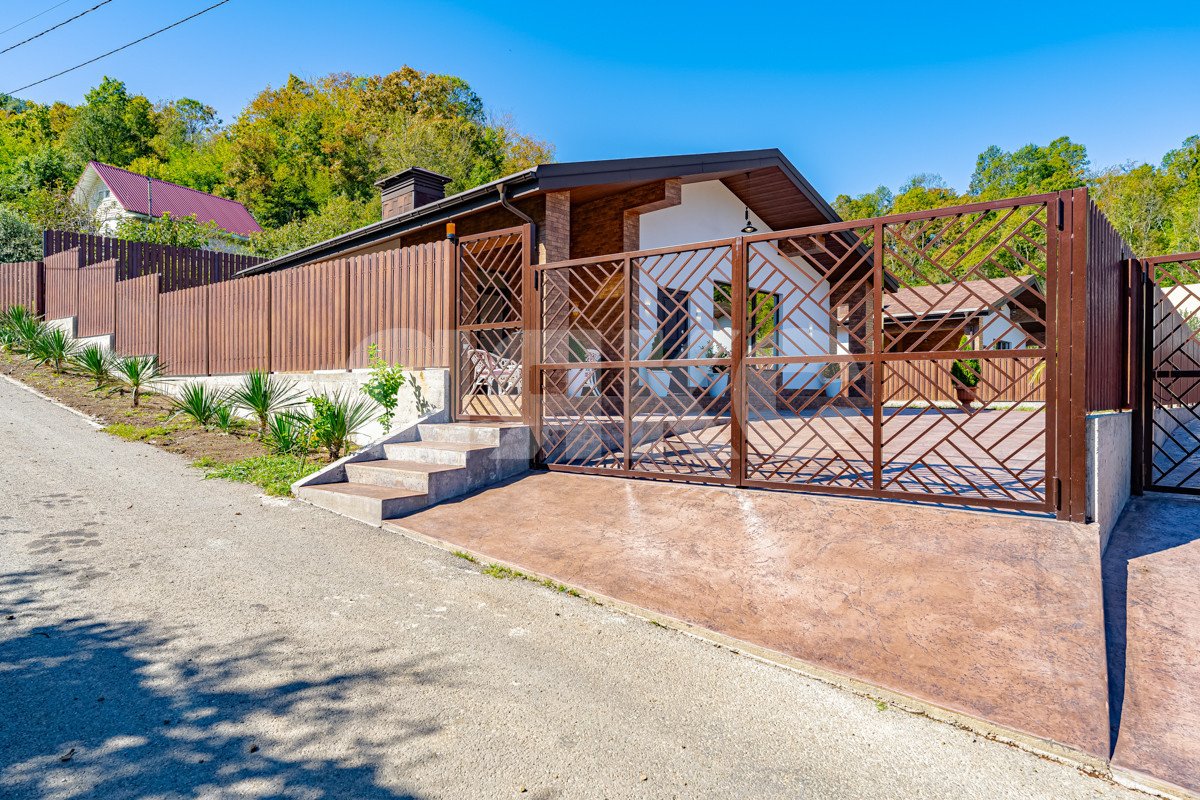 Фото №2: Дом 110 м² + 4 сот. - Сочи, Нижняя Хобза, ул. Нижнехобзинская, 19