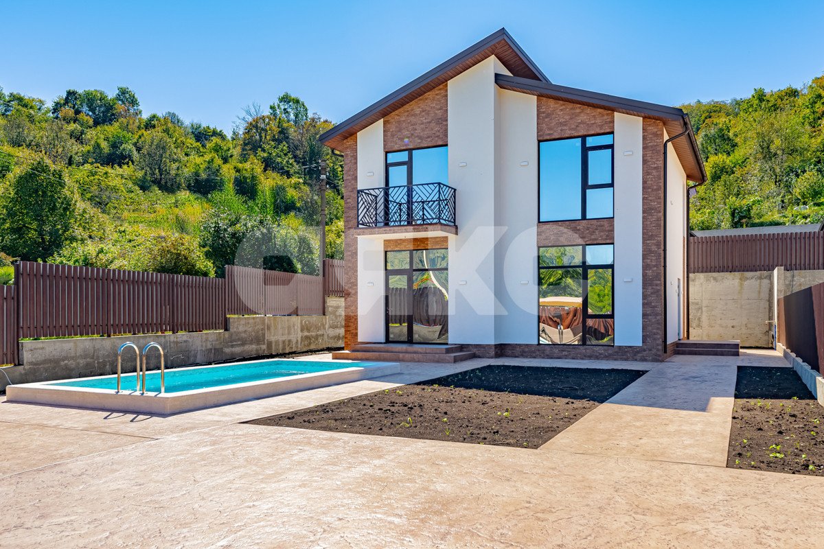 Фото №2: Дом 140 м² + 4.5 сот. - Сочи, Нижняя Хобза, ул. Нижнехобзинская, 10