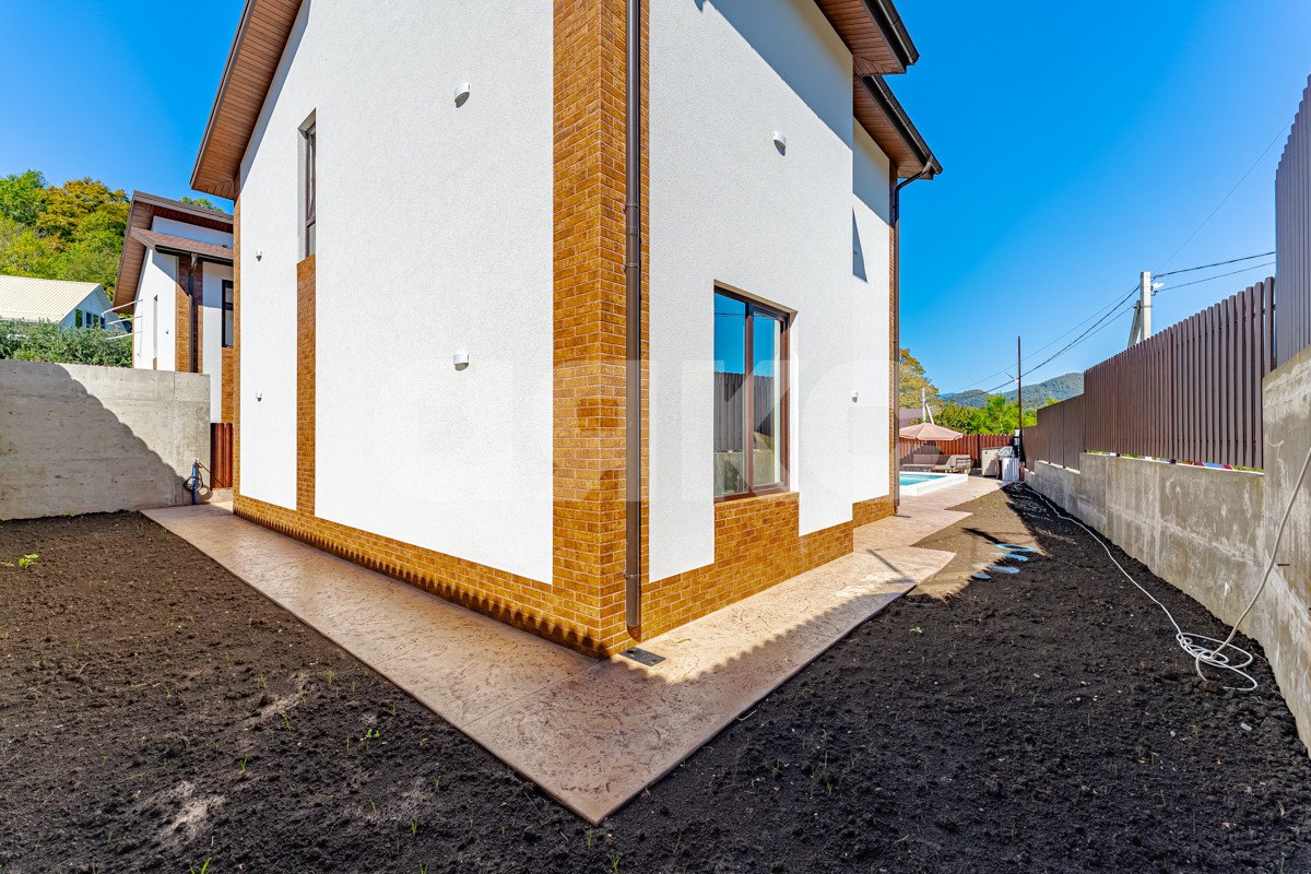 Фото №4: Дом 140 м² + 4.5 сот. - Сочи, Нижняя Хобза, ул. Нижнехобзинская, 10