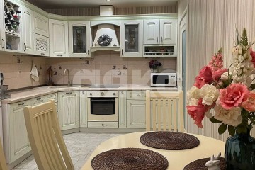 Фото №1: 3-комнатная квартира 84 м² - Ростов-на-Дону, мкр. Западный, ул. Жмайлова, 4Е