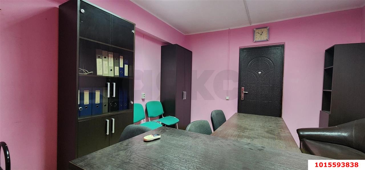 Фото №4: Офисное помещение 40 м² - Краснодар, Славянский, ул. Красных Партизан, 105