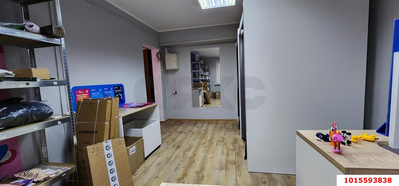 Фото №8: Офисное помещение 40 м² - Краснодар, Славянский, ул. Красных Партизан, 105