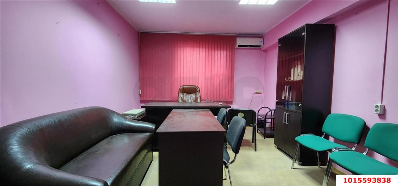 Фото №6: Офисное помещение 40 м² - Краснодар, Славянский, ул. Красных Партизан, 105