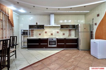 Фото №5: 2-комнатная квартира 100 м² - Краснодар, мкр. Центральный, ул. Комсомольская, 6