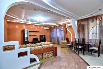 Фото №2: 2-комнатная квартира 100 м² - Краснодар, мкр. Центральный, ул. Комсомольская, 6