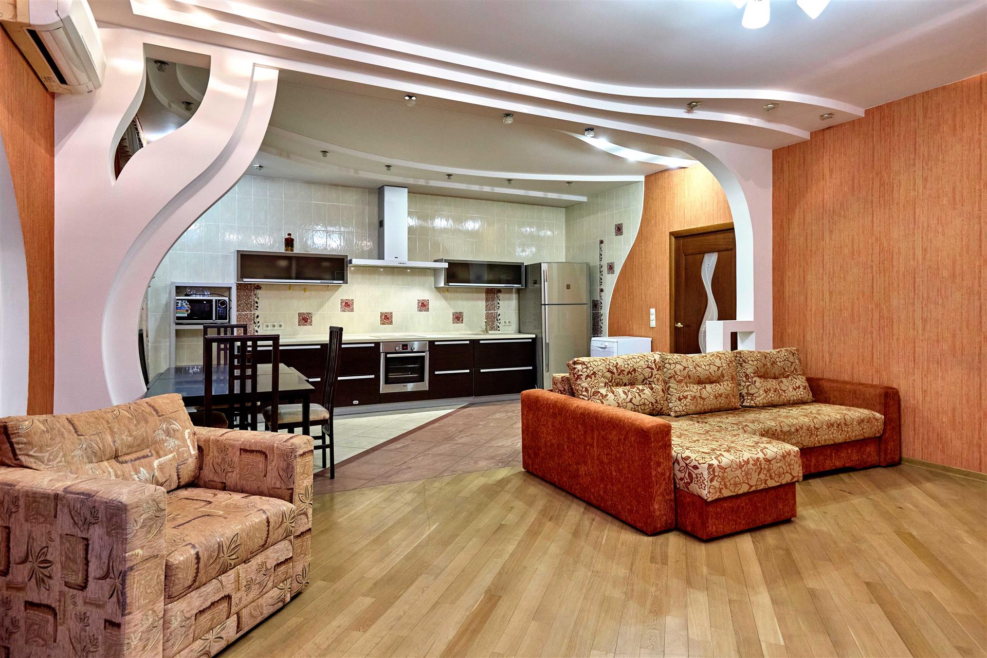 Фото №4: 2-комнатная квартира 111 м² - Краснодар, Западный внутригородской округ, мкр. Центральный, ул. Комсомольская, 6