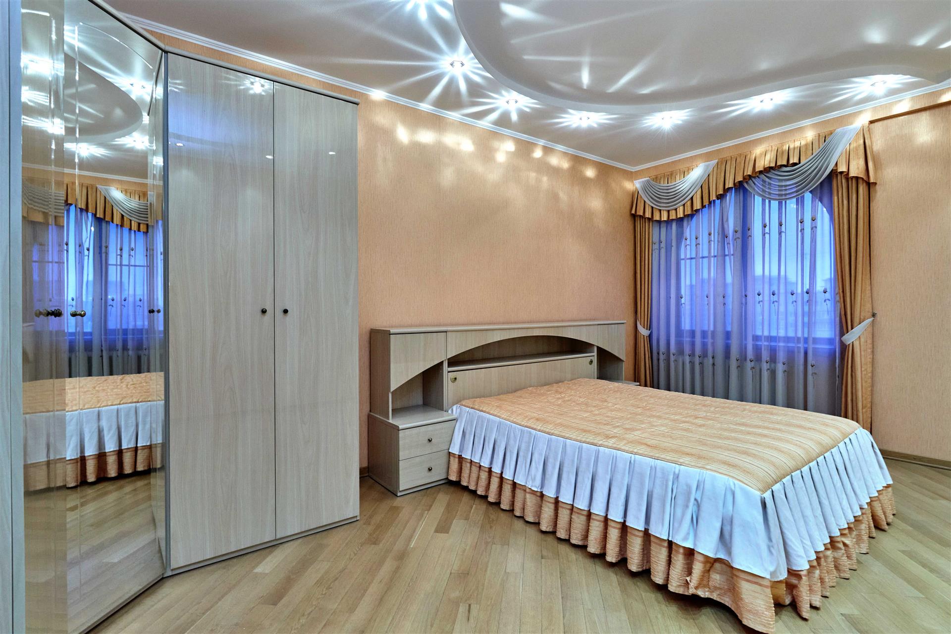 Фото №6: 2-комнатная квартира 111 м² - Краснодар, Западный внутригородской округ, мкр. Центральный, ул. Комсомольская, 6