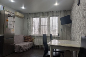 Фото №2: 2-комнатная квартира 73 м² - Краснодар, мкр. Московский, ул. им. Артюшкова В.Д., 1