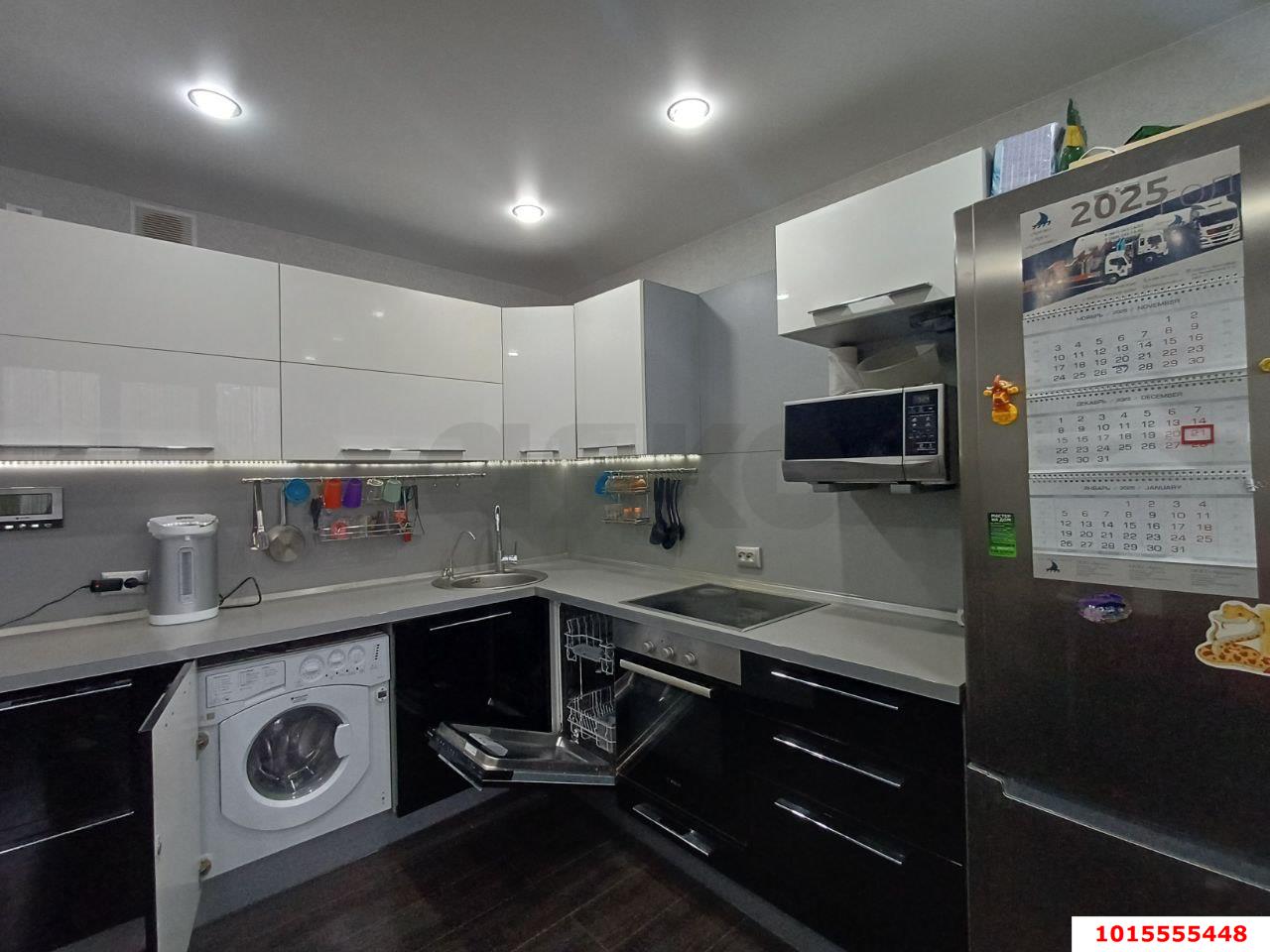 Фото №1: 2-комнатная квартира 73 м² - Краснодар, Московский, ул. им. Артюшкова В.Д., 1