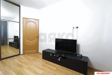 Фото №2: 1-комнатная квартира 28 м² - Российский, мкр. Прикубанский внутригородской округ, ул. Атамана Бабыча, 5