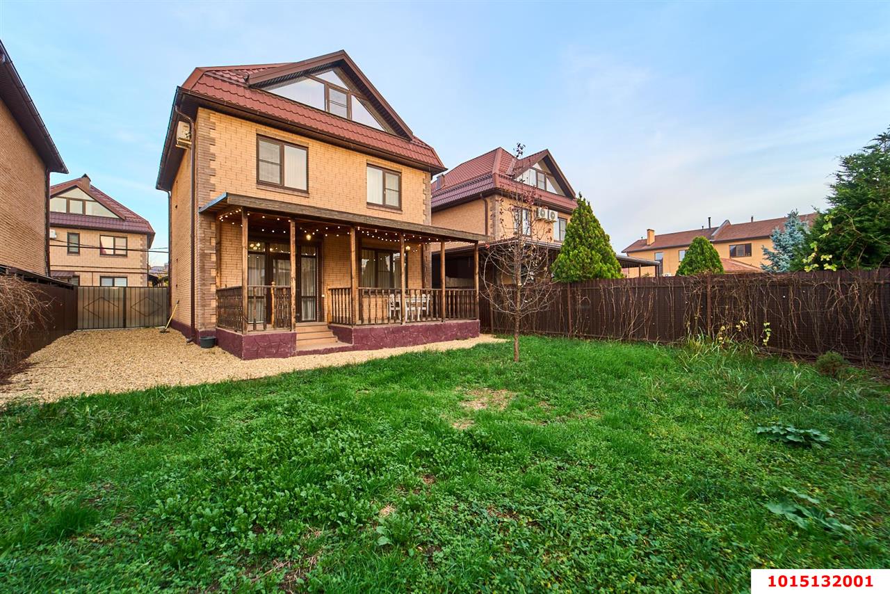 Фото №2: Дом 183 м² + 3.2 сот. - Новая Адыгея, ул. Адыгейская, 37