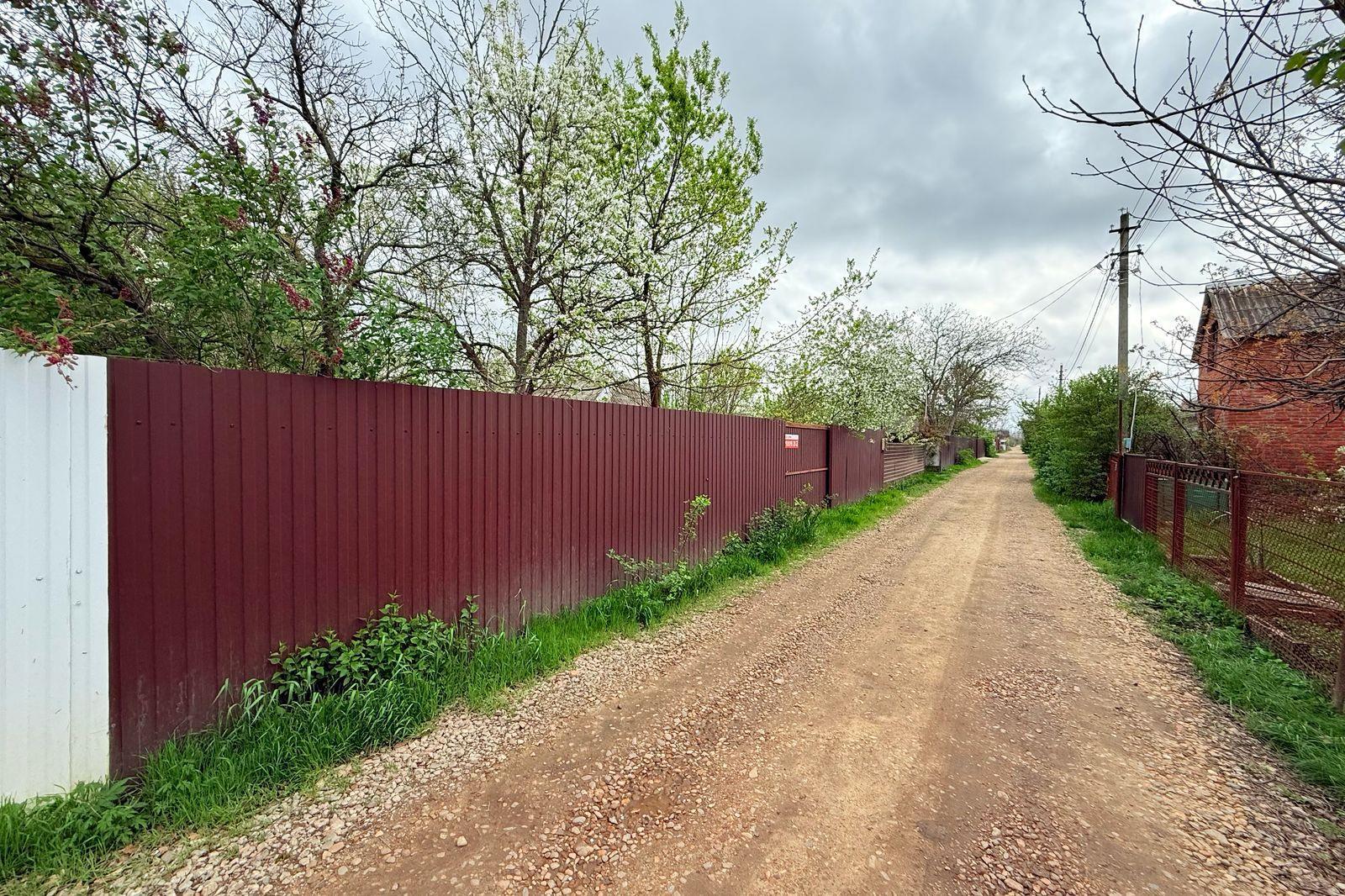 Фото №3: Земельный участок 7 сот. - № 2 АО ЮГТЕКС, мкр. Прикубанский внутригородской округ, ул. Садовая