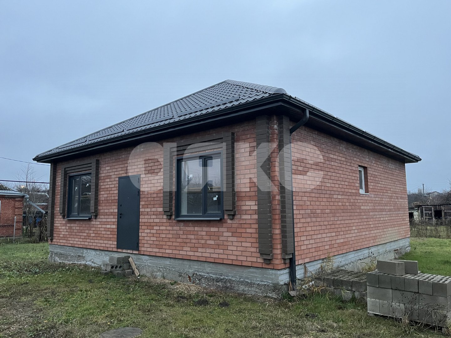 Фото №2: Дом 100 м² + 6 сот. - Армавир, Кирпичный, ул. Песчаная