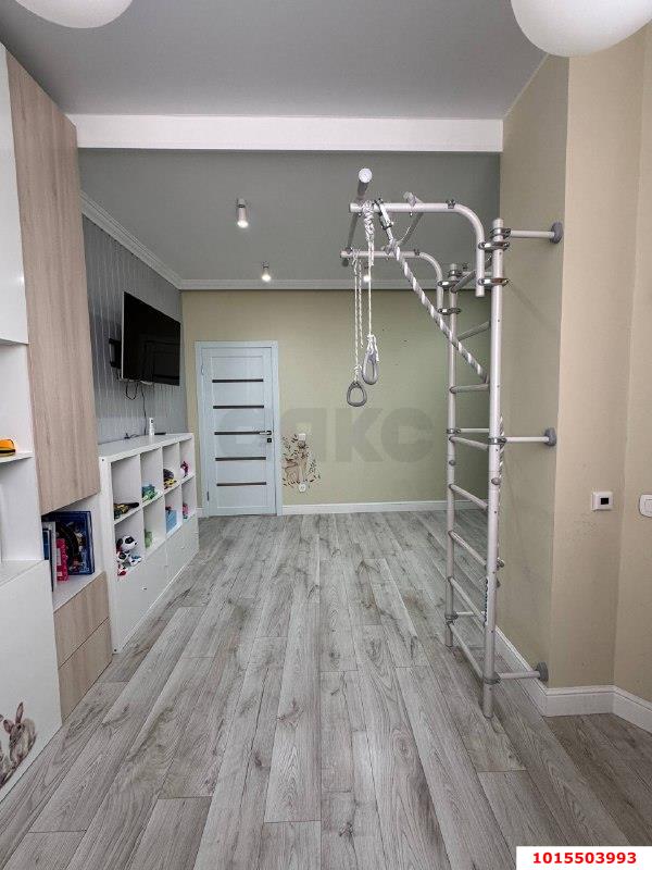 Фото №6: 3-комнатная квартира 93 м² - Краснодар, жилой комплекс Фонтаны, ул. Старокубанская, 2/23к2