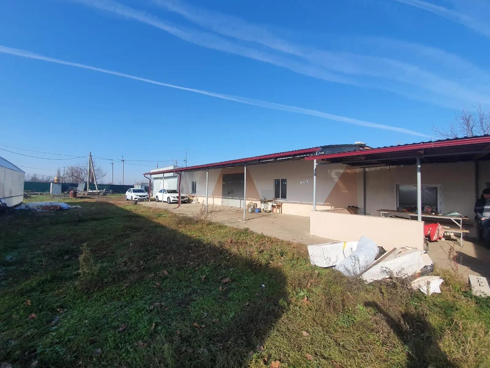 Фото №5: Коммерция 101 м² - Суворовское, ул. Красная, 4