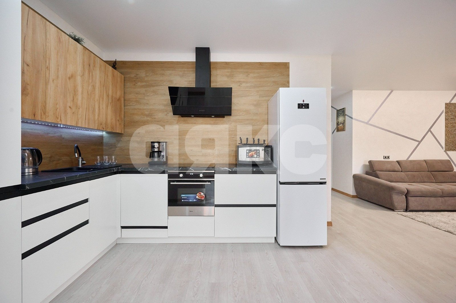 Фото №2: Дом 90 м² + 4.92 сот. - Сорокин, ул. Рождественская, 9А