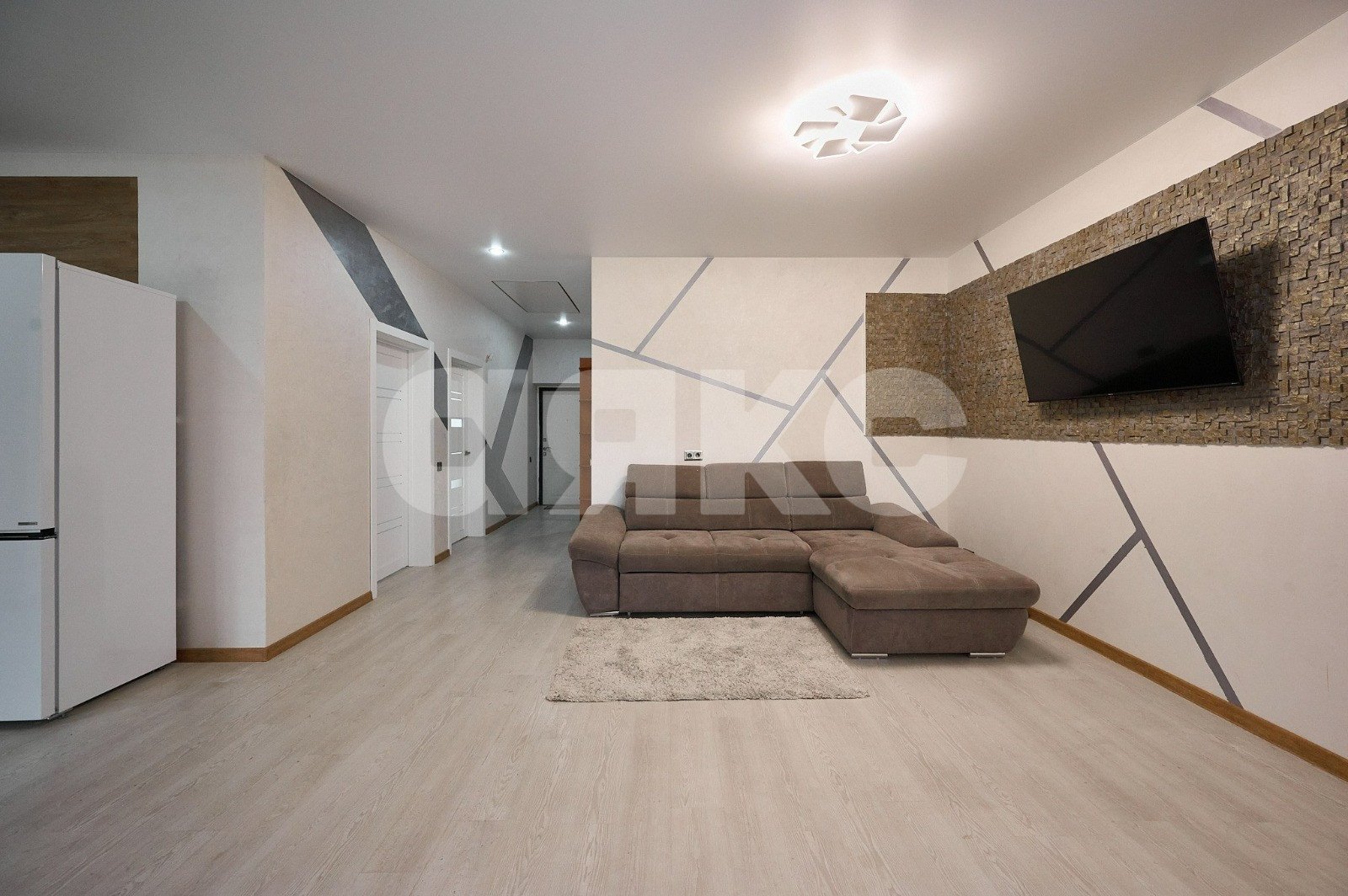 Фото №1: Дом 90 м² + 4.92 сот. - Сорокин, ул. Рождественская, 9А