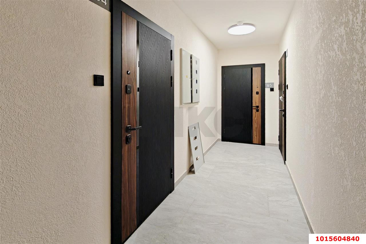 Фото №6: 1-комнатная квартира <span class="whitespace-nowrap">35 м²</span>, <span class="whitespace-nowrap">9/10 эт.</span> - Яблоновский, мкр. жилой комплекс Портрет, ул. Луговая, 7А