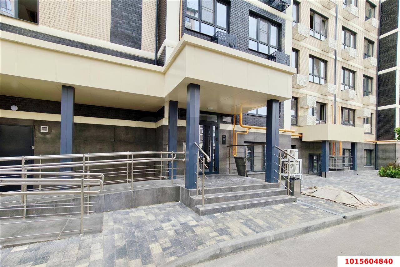 Фото №20: 1-комнатная квартира <span class="whitespace-nowrap">35 м²</span>, <span class="whitespace-nowrap">9/10 эт.</span> - Яблоновский, мкр. жилой комплекс Портрет, ул. Луговая, 7А