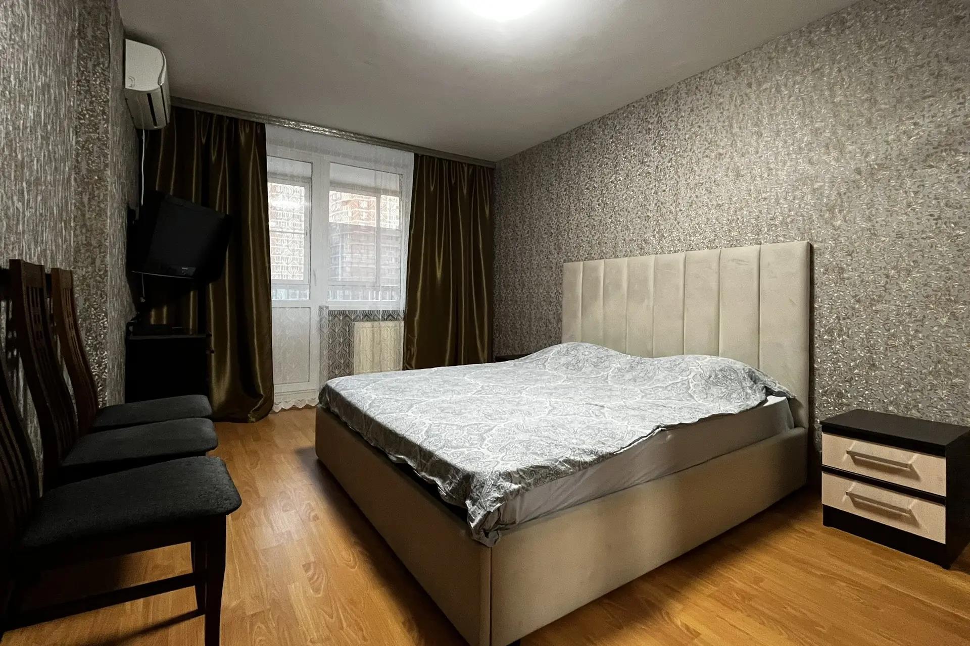 Фото №3: 3-комнатная квартира 90 м² - Краснодар, Прикубанский внутригородской округ, 9-й километр, мкр. Военный городок № 106, ул. имени Дзержинского, 54/13