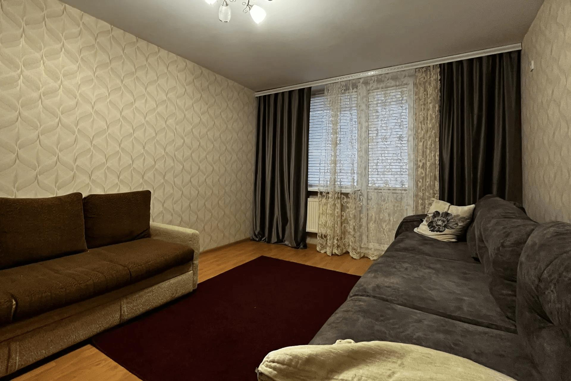 Фото №1: 3-комнатная квартира 90 м² - Краснодар, Прикубанский внутригородской округ, 9-й километр, мкр. Военный городок № 106, ул. имени Дзержинского, 54/13