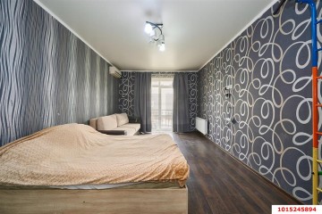 Фото №1: 1-комнатная квартира 44 м² - Краснодар, мкр. Музыкальный, ул. имени Сергея Есенина, 131