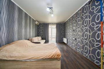 Фото №1: 1-комнатная квартира 44 м² - Краснодар, мкр. Музыкальный, ул. имени Сергея Есенина, 131